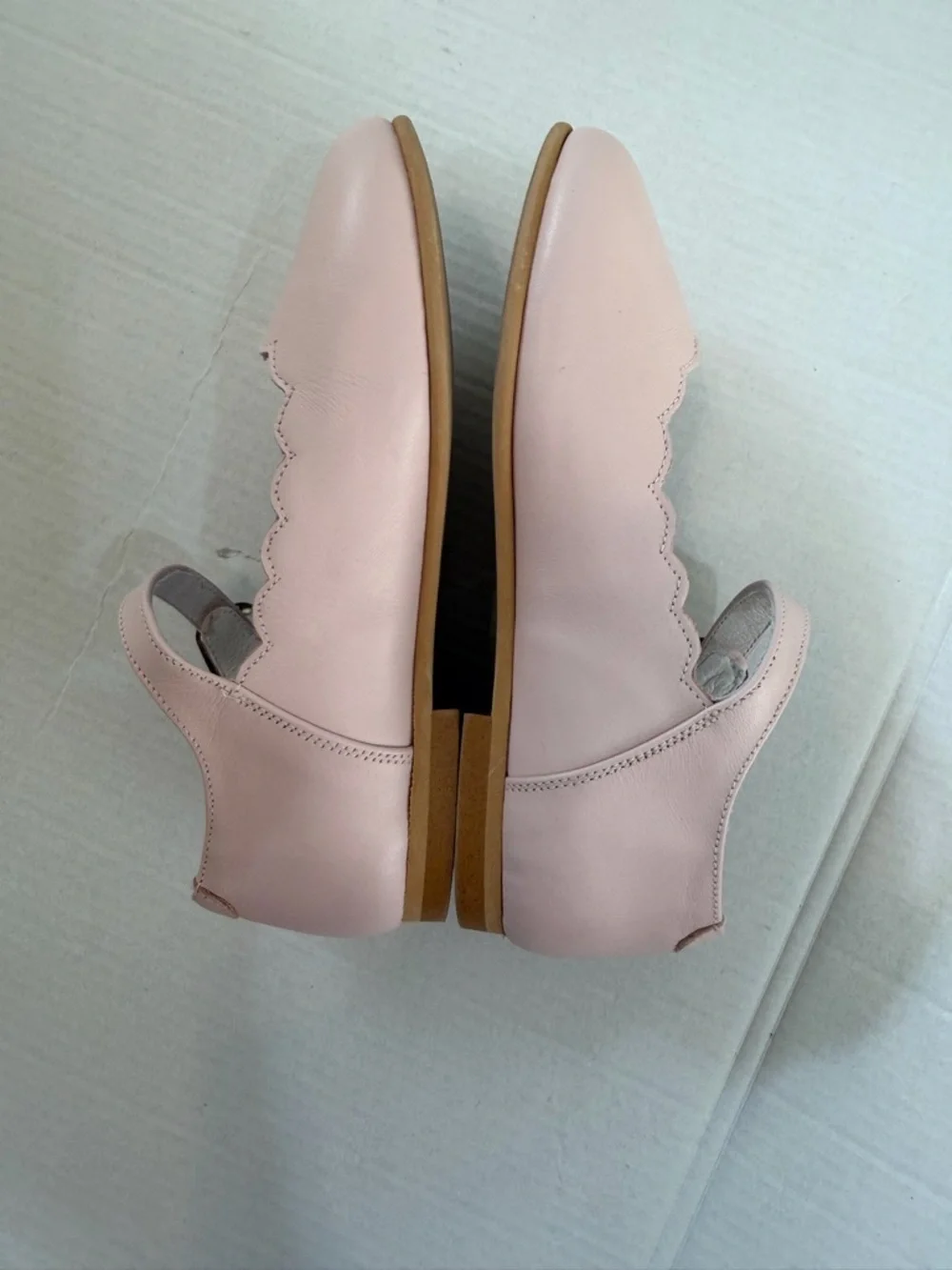 La Coqueta Blush Nappa Leather Scallop Mary Jane Shoes Girls Size 26 EU / US 9.5